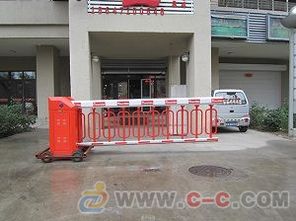 达旗道闸厂家——肖阳门业与萨拉齐道闸厂的专业服务及福州门业市场概况